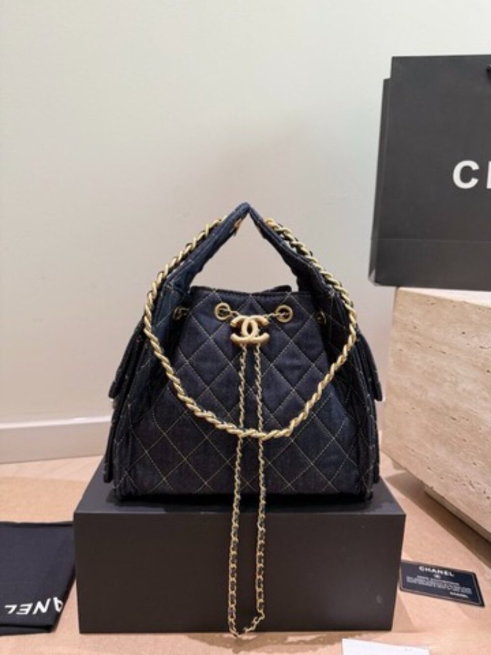 Luxury 25C Hobo Bucket Bag 26cm Quilted Denim Drawstring Shoulder Bag - Picture 1 of 9